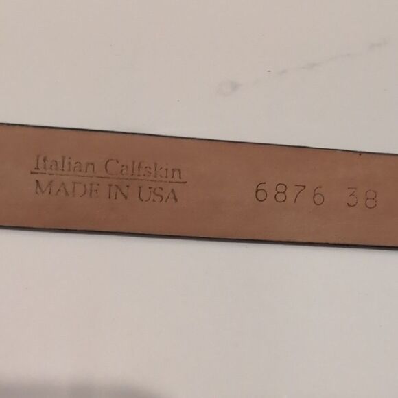 WCM New York Italian Calfskin Silver Textured Metallic Belt Gunmetal Buckle - Picture 3 of 9